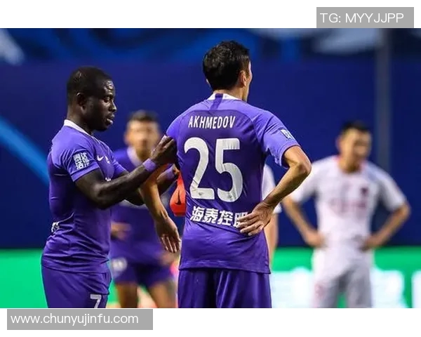 重庆足球队心理素质揭秘：如何在赛场上保持冷静与决心