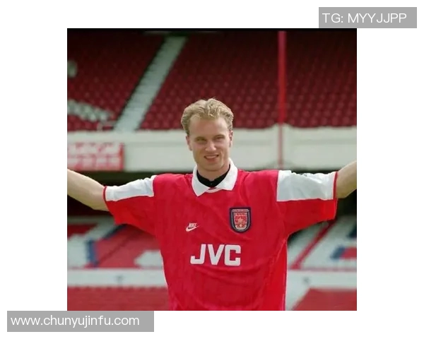 足球场上的传奇之星十号背后的故事与荣耀