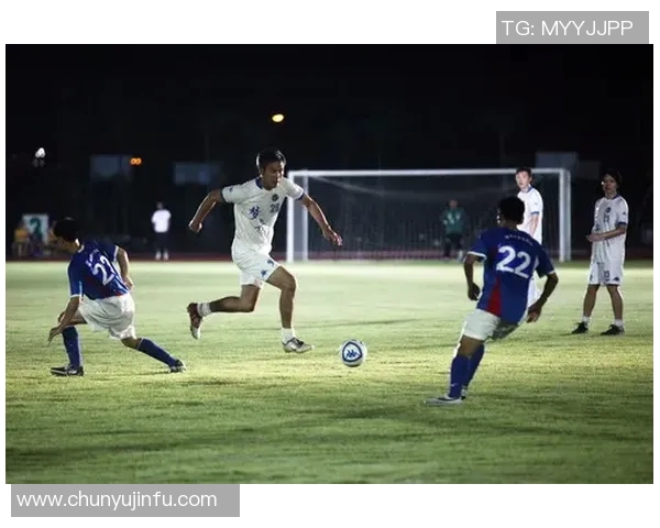 足球明星精神小伙的精彩瞬间展现青春活力与拼搏精神的魅力图片合集